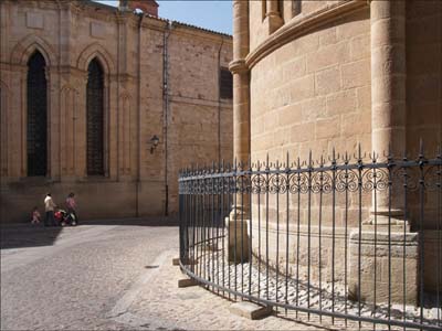 12-zamora-01
