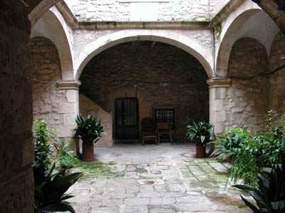 03-trujillo-1-10